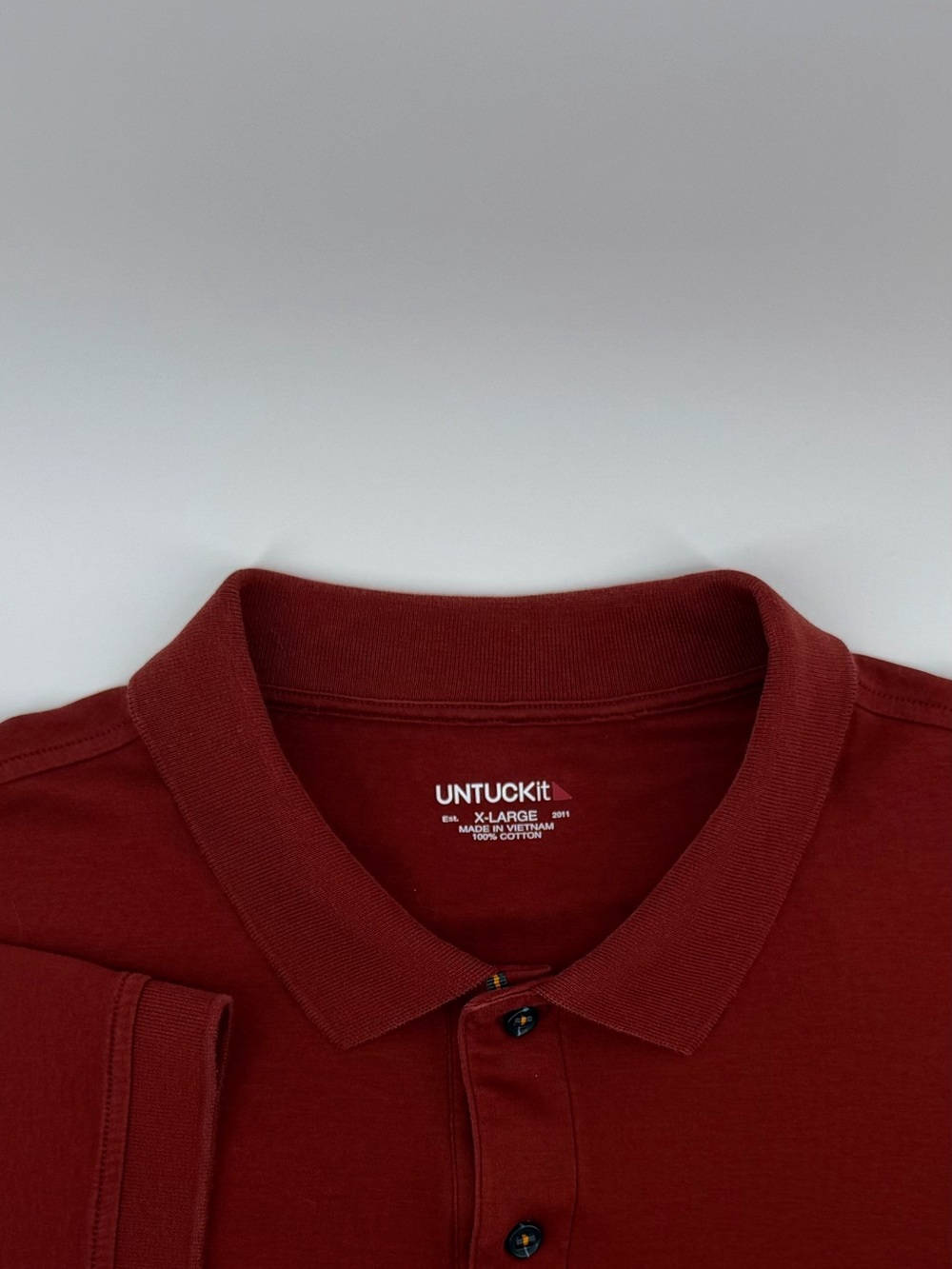UNTUCKit Men's Polo Shirt XL in Burgundy - Classic Fit